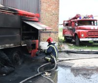 На Миколаївщині россіяне спалили одну пожежну машину і пошкодили другу (ФОТО)