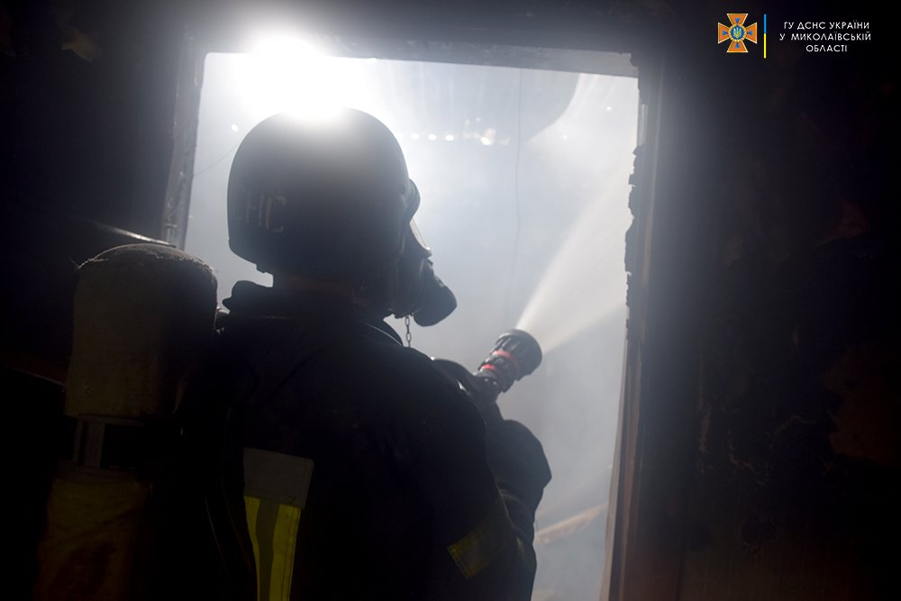 З 19 пожеж за добу на Миколаївщині 9 виникли через російські обстріли (ФОТО, ВІДЕО) 5