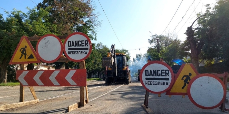 В Миколаєві почали ремонт трамвайної колії на Потьомкінській – 3-й маршрут змінено (ФОТО)