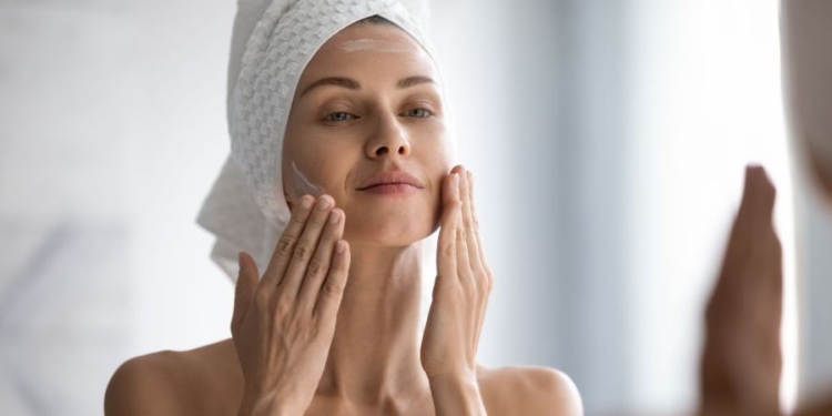 Три техніки масажу для обличчя (ФОТО)