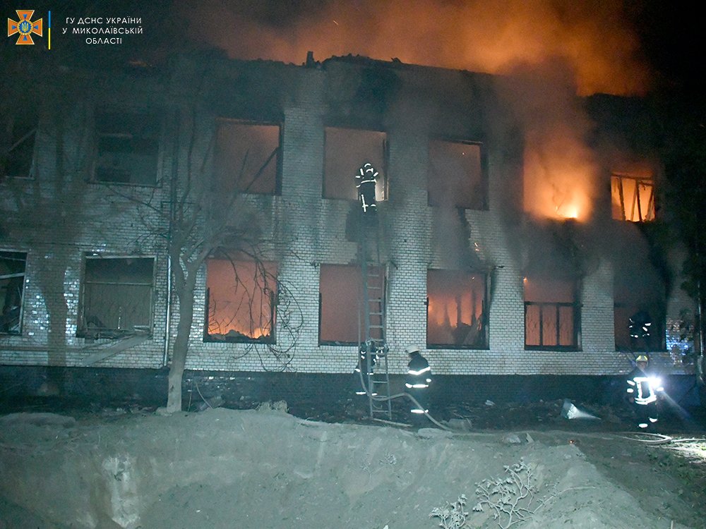 На Миколаївщині за добу з 29 пожеж третина виникла через російські обстріли (ФОТО, ВІДЕО) 8