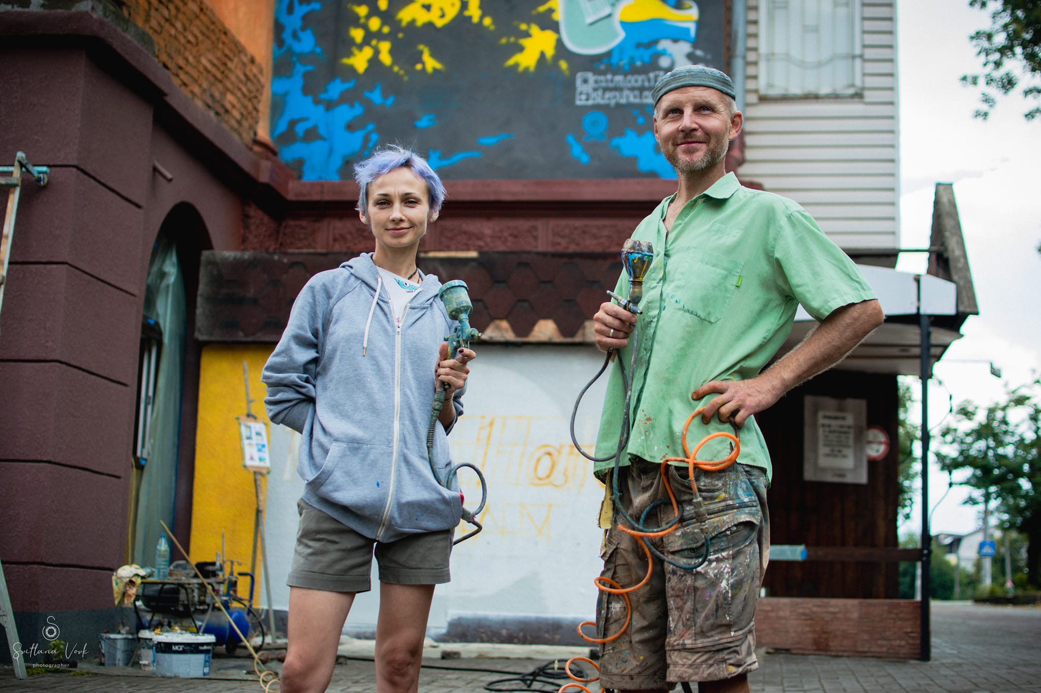 Киця-захисниця: в Миколаєві з’явився мурал, який покликаний допомогти містянам відновити рівновагу (ФОТО)