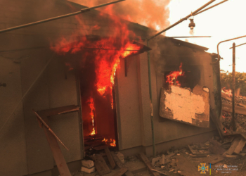 Зранку росіяни обстріляли Шевченкове на Миколаївщині – поцілили в житловий будинок (ФОТО)