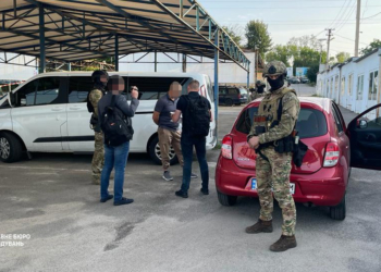 Хабар за виїзд на окуповану територію: чинновники Запоріжжя збирали по 2 млн.грн. за день