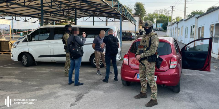 Хабар за виїзд на окуповану територію: чинновники Запоріжжя збирали по 2 млн.грн. за день