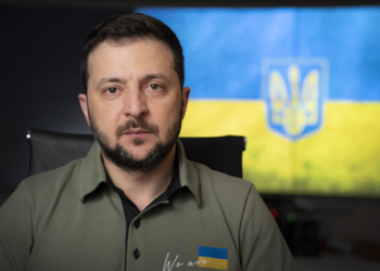 Зеленський пояснив, чому влада не попередила громадян про россійське вторження: аби не було хаосу