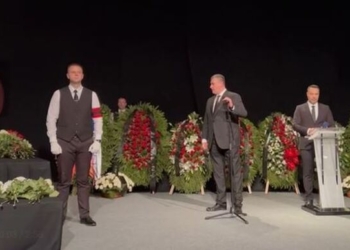 В Москві похорон Дугіної перетворили в нацистський шабаш і хочуть назвати на її честь вулицю в Києві (ВІДЕО)