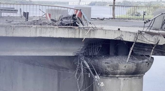 Ворог не здатний просуватися суходолом на півдні та завдає ракетних ударів – ОК “Південь”