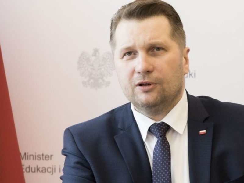 Польські школи готові прийняти 200-300 тис. українських учнів