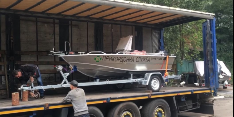 Київська суднобудівна компанія передала прикордонникам партію катерів (ФОТО, ВІДЕО)