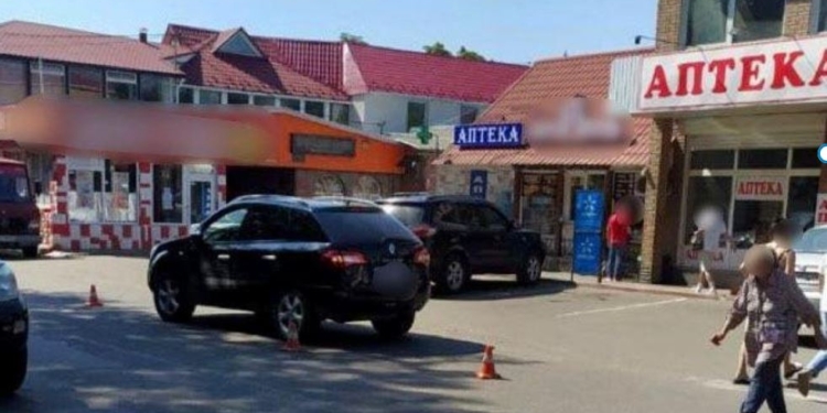 В Первомайську на переході загинула літня жінка – її збило Renault (ФОТО)