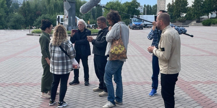 Світ прагне бачити й знати правду про війну в Україні: Україну відвідали відомі американські режисер та оператор (ФОТО)
