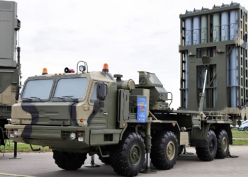 Після невідомо чого в Новофедорівці. Військовий аеродром в Таганрозі захищає С-350 Витязь (ФОТО, ВІДЕО)