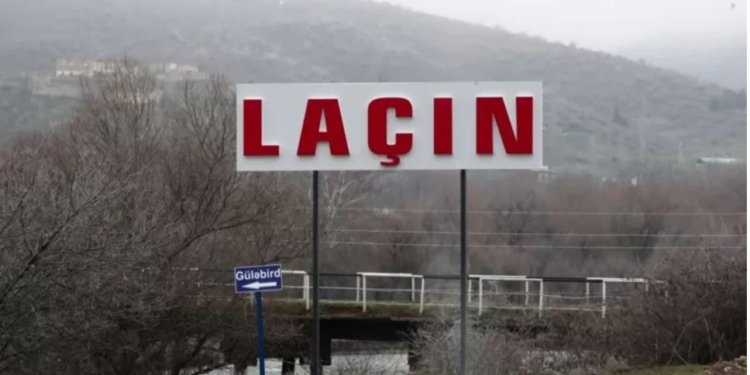 Росія передала Азербайджану контроль над Лачинським коридором 