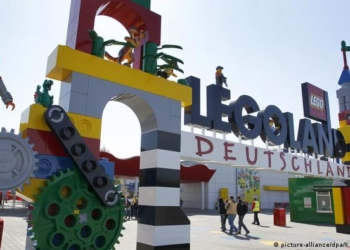 У парку атракціонів в Німеччині зіткнулись потяги на американських гірках. Постраждали щонайменше 34 особи (ФОТО)