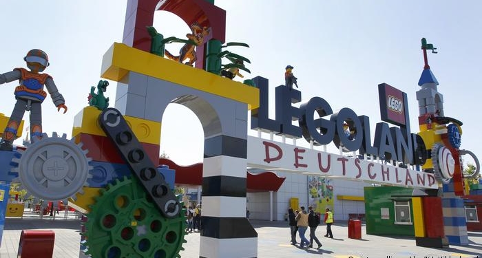 У парку атракціонів в Німеччині зіткнулись потяги на американських гірках. Постраждали щонайменше 34 особи (ФОТО)