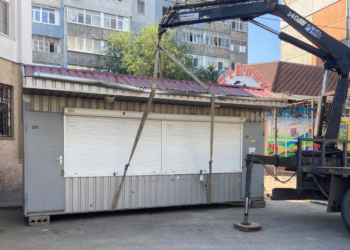 У Миколаєві продовжують зносити самовільні МАФи