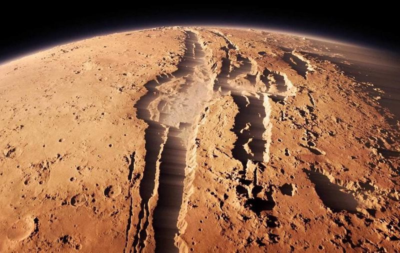 Марс розчарував дослідників: знайти великі запаси води в надрах не вдається