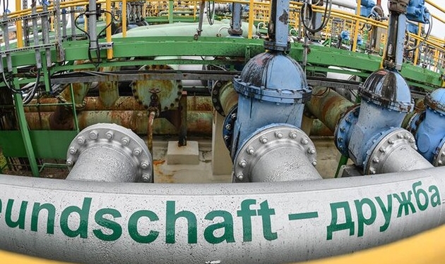 Пільгова нафта для Орбана скінчилась: Україна зупинила нафтопровід “Дружба” – ЗМІ