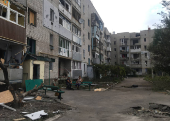 Внаслідок обстрілів Миколаєва та області горіли багатоповерхівка і гараж (ФОТО)