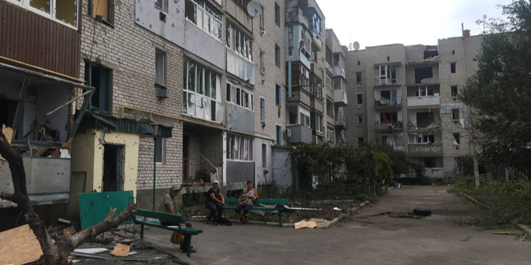 Внаслідок обстрілів Миколаєва та області горіли багатоповерхівка і гараж (ФОТО)