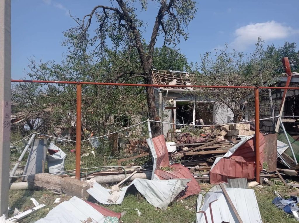 Після рашистського удару по багатоповерхівці у Вознесенську 7 поранених, з них 3 - діти (ФОТО) 5
