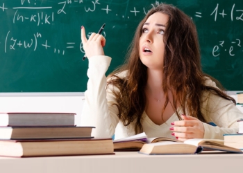 За кордон виїхали 22 тисячі вчителів з України