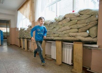 Утеплення, ремонти бомбосховищ та закупка ланчбоксів, – як громади Миколаївщини готуються до учбового року