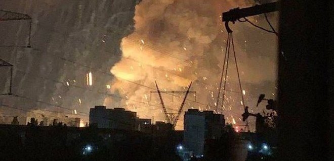 В Міноборони України прокоментували “самозаймання” боєприпасів в рф