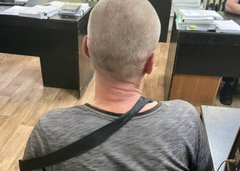 В Миколаєві чоловік побив поліцейського у відділку поліції (ФОТО)