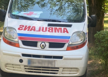 Миколаївські правоохоронці викрили чоловіка на привласненні «гуманітарки» – авто швидкої допомоги та іншого товару. Але він збіг (ФОТО)