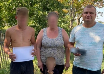 Мандрував автостопом: на Миколаївщині поліцейські  розшукали зниклого підлітка (ФОТО)