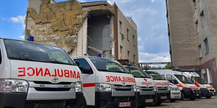 Миколаїв отримав від благодійників 3 «швидких допомоги» (ФОТО)