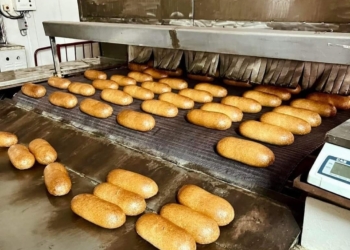 В Миколаєві з 12 вересня припиняють роздавати безкоштовний хліб. Тимчасово