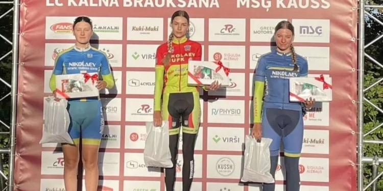 Миколаївські велогонщиці тріумфально виступили у чемпіонаті Латвії з гонок вгору (ФОТО)