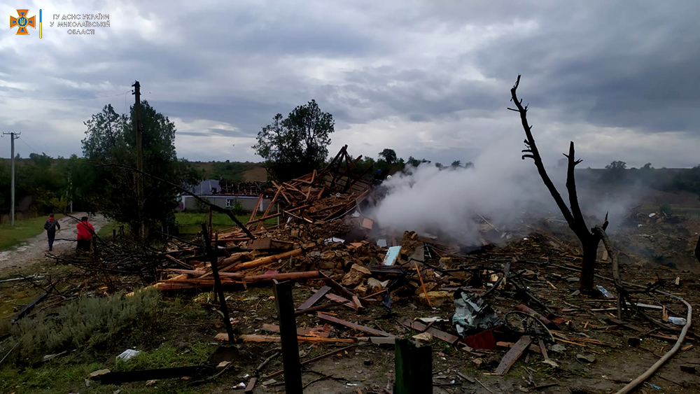 За минулу добу на Миколаївщині майже половина всіх пожеж виникла через російські обстріли (ФОТО) 2