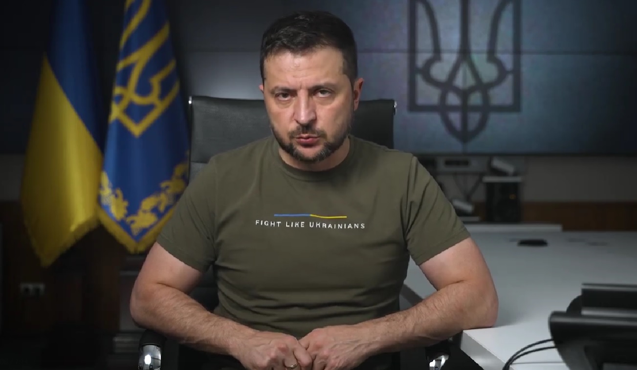 Удари по українській енергетиці – ознаки відчаю росії. Але треба визнати росію державою-терористом, посилити санкції і збільшити допомогу Україні, – звернення Зеленського (ВІДЕО)