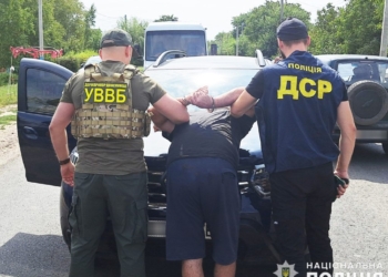 Організатору незаконного переправлення чоловіків за кордон суд в Миколаєві дав можливість вийти під заставку в 744 тис.грн.