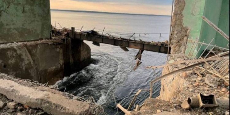 «Це нас не може зламати, а терористів чекатиме справедлива відповідь і відплата» – Зеленський відреагував на атаку гідротехнічних споруд Кривого Рогу