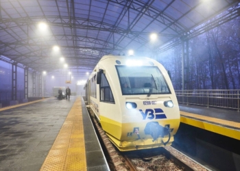 Від завтра відновлюється залізничне сполучення на звільнених територіях Харківщини. Розклад