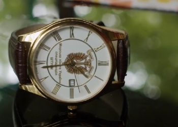 Добробат ветеранів морської піхоти «Штурм» подарує Олександру Усику унікальний годинник (ВІДЕО)