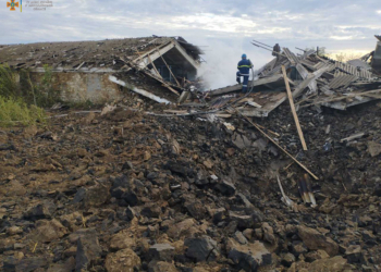 За добу на Миколаївщині з 3 пожеж одна спалахнула через російські обстріли (ФОТО)