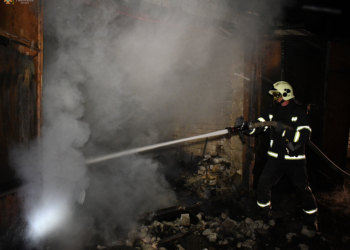 В Миколаєві за добу було дві пожежі, і обидві – через російські обстріли (ФОТО)