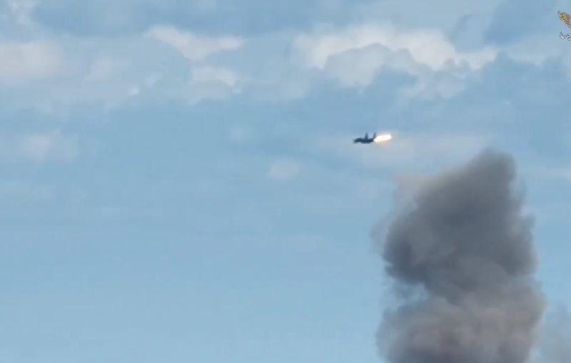 Воїни-десантники збили два російських літака – Су-25 та Су-30 (ВІДЕО)