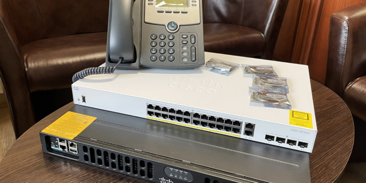 Миколаїв отримав третю партію сучасного обладнання для IP-телефонії для завершення технічного переоснащення міського кол-центру (ФОТО)