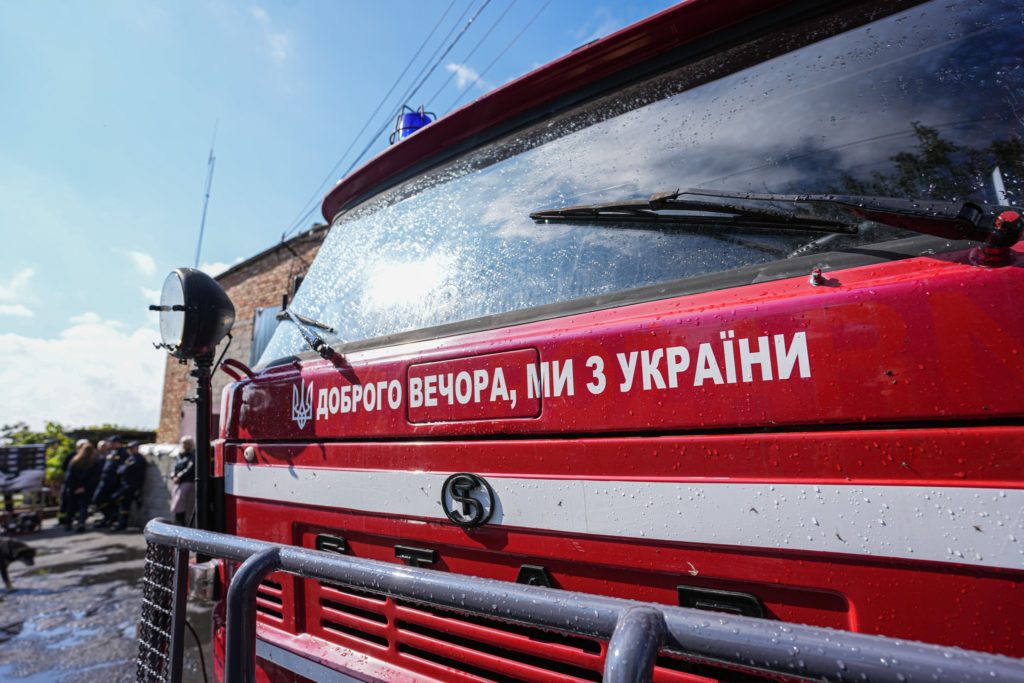 Рятувальники Миколаївщини отримали нагороди і 5 нових спеціальних автомобілів (ФОТО) 23