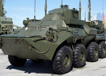 Вивчаємо “цінні подарунки”, які армія РФ лишає для ЗСУ. На цей раз – рідкісна командно-штабна машина (ФОТО)