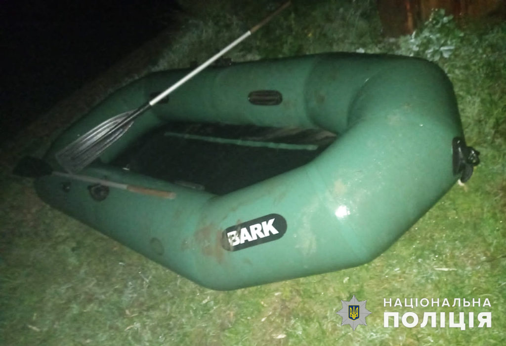 На Миколаївщині поліцейські разом із тероборонівцями виявили браконьєра, який виловив більше 930 штук риби (ФОТО) 3