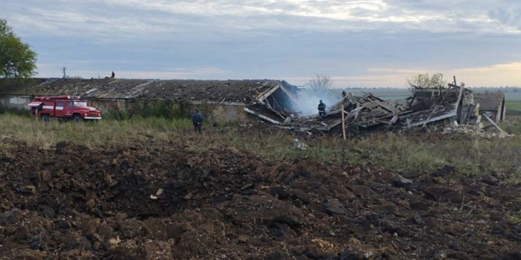 За добу на Миколаївщині з 3 пожеж одна спалахнула через російські обстріли (ФОТО)