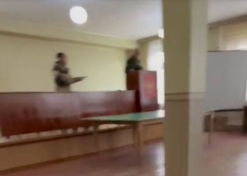 “Ніхто не буде воювати, зараз усі поїдемо додому”, – в Іркутській області мобілізований розстріляв воєнкома (ВІДЕО)